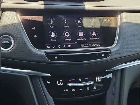 Used 2025 Cadillac XT5 Premium Luxury w/ Technology Package AWD/4WD image 17