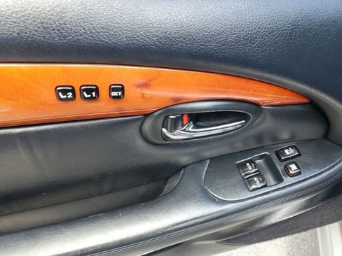 Used 2006 Lexus SC 430 Convertible image 22