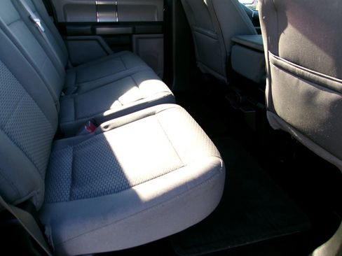 Used 2017 Ford F150 XLT w/ Equipment Group 302A Luxury image 10