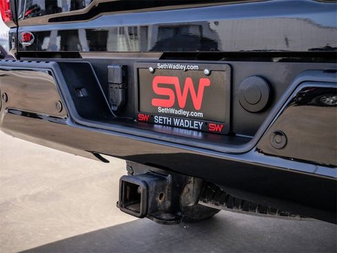 Used 2023 GMC Sierra 2500 Denali w/ Denali Black Diamond Edition image 14