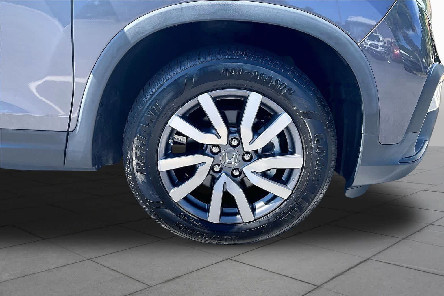 Used 2020 Honda Pilot EX-L image 11