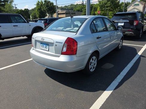 Used 2010 Hyundai Accent GLS w/ Premium Pkg 4 FWD image 6