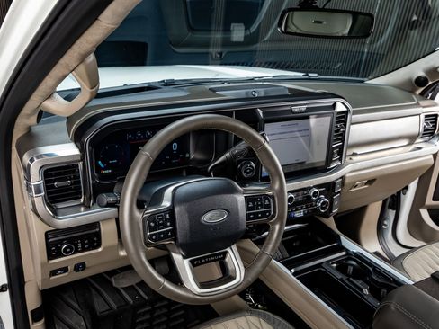 Used 2026 Ford F350 Platinum w/ Platinum Plus Package AWD/4WD image 17