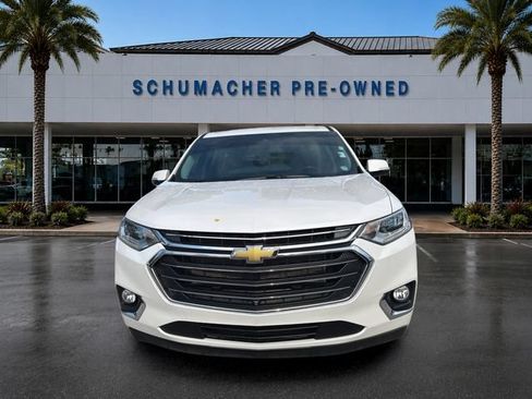 Used 2021 Chevrolet Traverse Premier FWD image 2