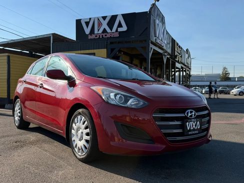 Used 2016 Hyundai Elantra GT FWD image 3