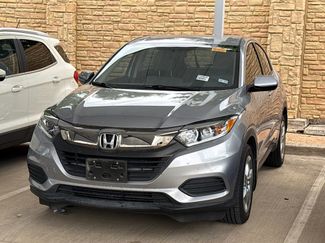 Used 2021 Honda HR-V LX video 1