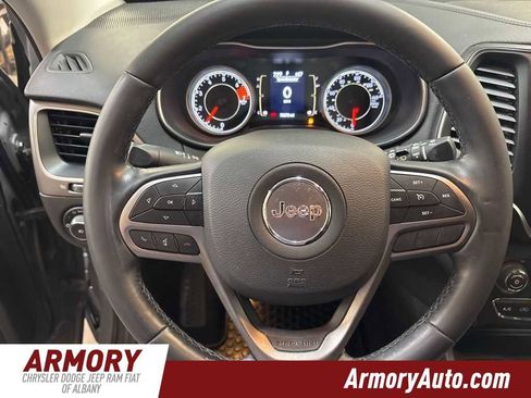 Used 2020 Jeep Cherokee Latitude Plus w/ Cold Weather Group image 13