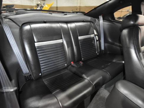 Used 2004 Ford Mustang Mach 1 RWD image 32