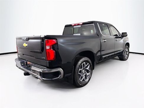 Used 2025 Chevrolet Silverado 1500 LTZ image 7