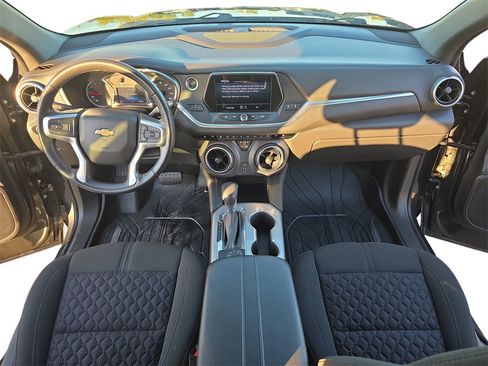 Certified 2020 Chevrolet Blazer LT image 9