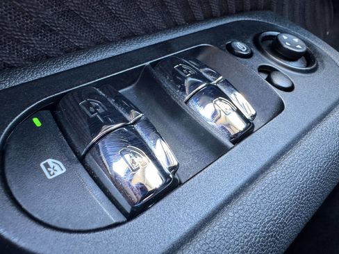 Used 2017 MINI Cooper Clubman S image 16