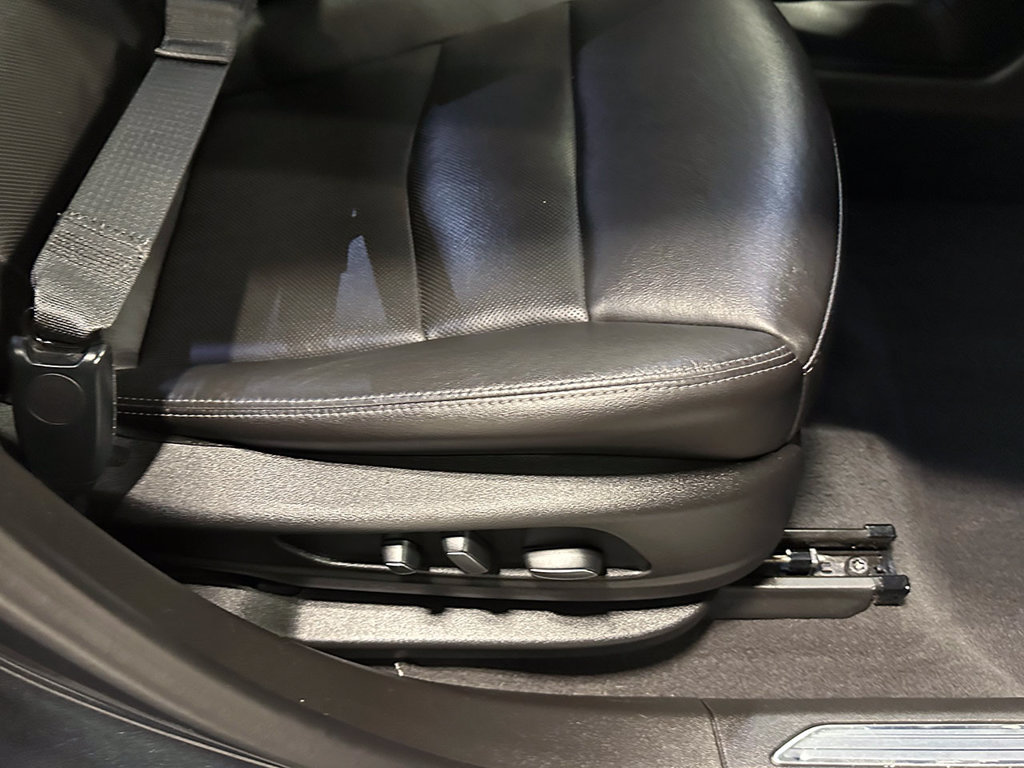 Used 2020 Cadillac XT5 Premium Luxury AWD/4WD image 26