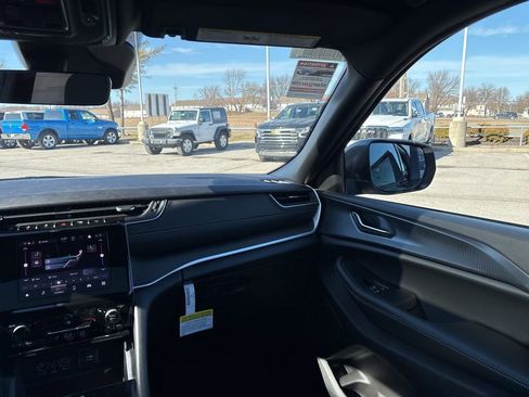 New 2026 Jeep Grand Cherokee Laredo X AWD/4WD image 53