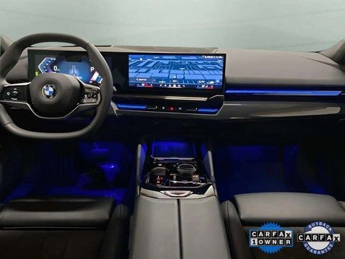 Used 2025 BMW 530i xDrive image 11