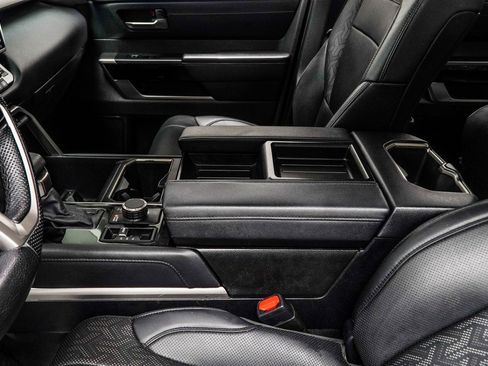 Used 2024 Toyota Tundra Limited image 18