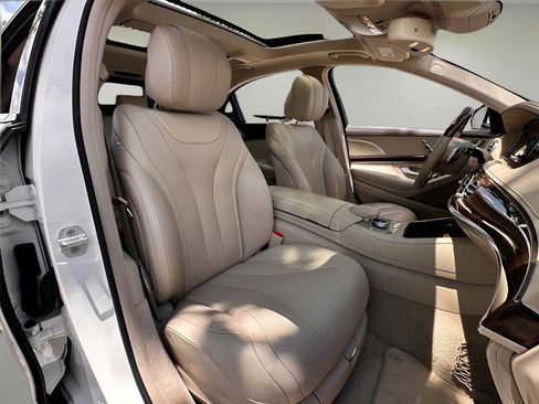 Used 2014 Mercedes-Benz S 550 Sedan image 19