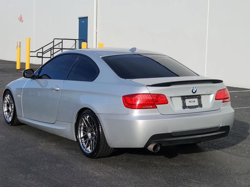 Used 2012 BMW 328i Coupe image 3