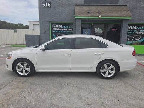 Used 2012 Volkswagen Passat 2.5 SE FWD image 17