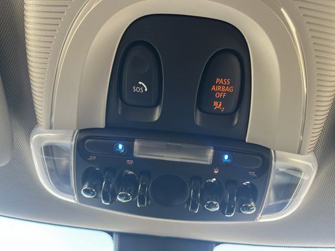Used 2022 MINI Cooper 4-Door Hardtop FWD image 27