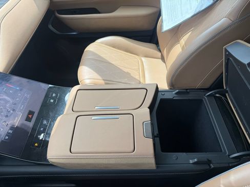 Used 2025 INFINITI QX80 Sensory AWD/4WD image 60