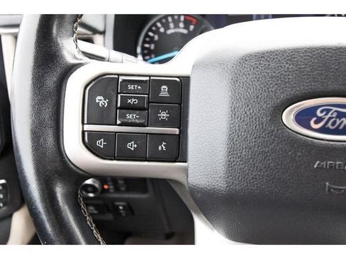 Used 2022 Ford Expedition Max Limited RWD image 17