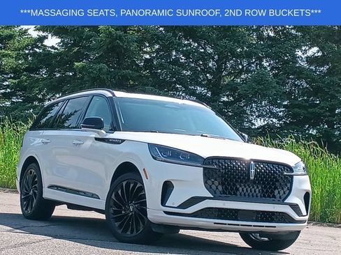 Used 2025 Lincoln Aviator Reserve w/ Equipment Group 201A AWD/4WD image 1