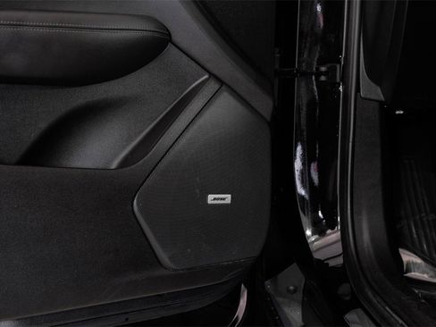 Used 2024 Cadillac XT6 Premium Luxury image 46