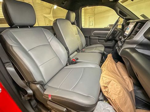 New 2026 RAM 3500 Tradesman w/ Chrome Appearance Group A AWD/4WD image 4