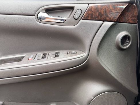 Used 2014 Chevrolet Impala Limited LS FWD image 16