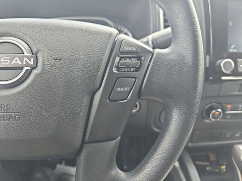 Used 2024 Nissan Frontier SV RWD image 22