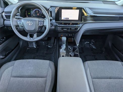 Used 2025 Toyota Camry LE image 25