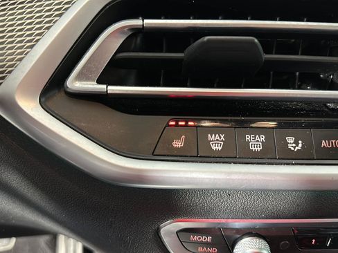 Used 2022 BMW X5 xDrive40i w/ M Sport Package AWD/4WD image 20
