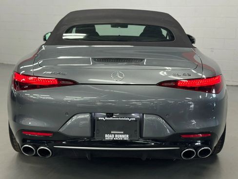 Used 2023 Mercedes-Benz SL 43 AMG w/ Driver Assistance Package image 8