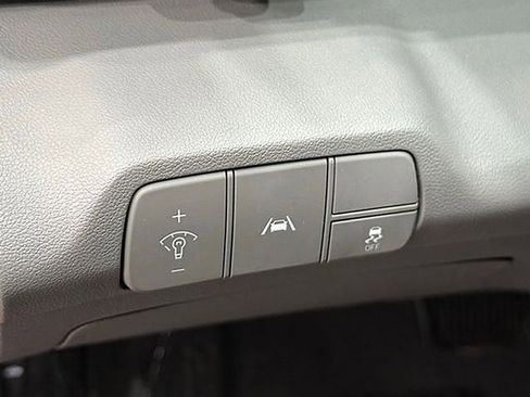 Used 2022 Hyundai Elantra SEL w/ Cargo Package image 18