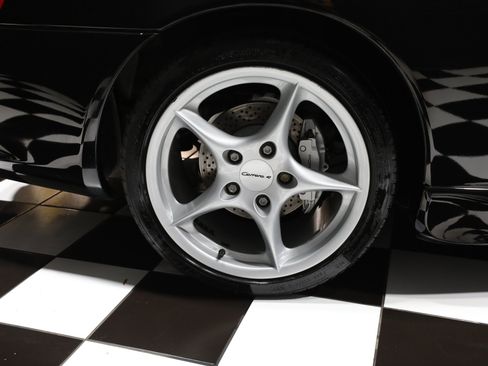 Used 2003 Porsche 911 Carrera 4 AWD/4WD image 40