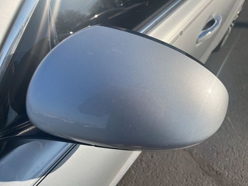 Used 2017 Kia Cadenza Premium w/ Luxury Package image 13