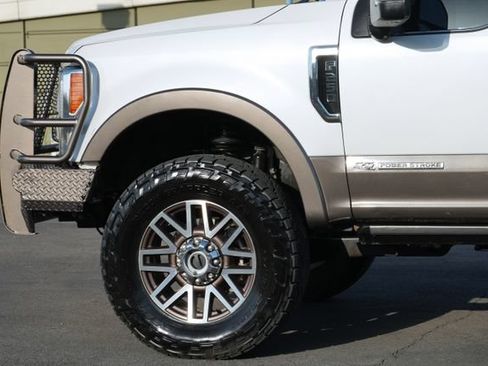 Used 2019 Ford F250 King Ranch w/ King Ranch Ultimate Package AWD/4WD image 11