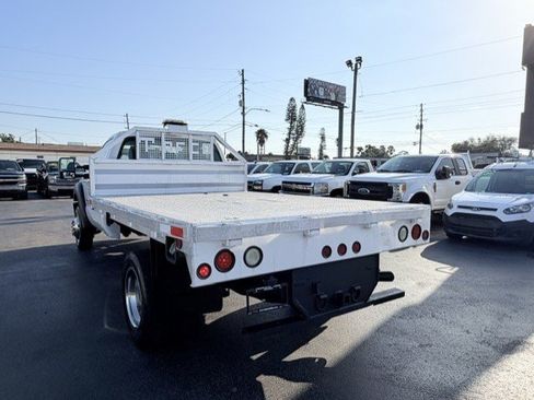 Used 2013 Ford F550 4x4 Regular Cab Super Duty w/ High Capacity Trailer Tow Pkg image 8