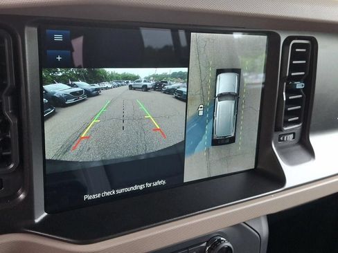 Used 2022 Ford Bronco Wildtrak AWD/4WD image 21