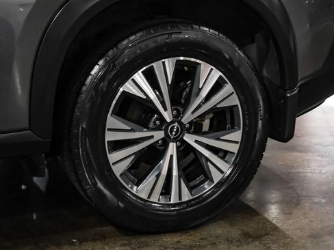 Used 2022 Nissan Rogue SV FWD image 52