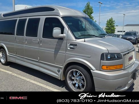 Used 2025 GMC Savana 2500 Extended w/ Driver Convenience Package RWD image 4