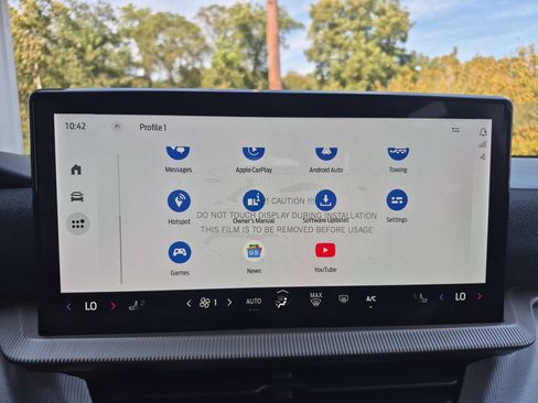 New 2025 Ford Explorer Active image 35