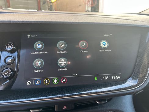 Used 2023 Buick Envision Preferred w/ Sport Touring Package image 29