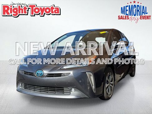 Used 2019 Toyota Prius LE w/ Carpet Mat Package AWD/4WD image 1