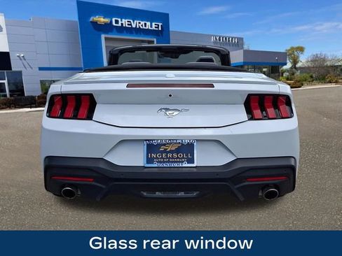 Used 2025 Ford Mustang Premium RWD image 23