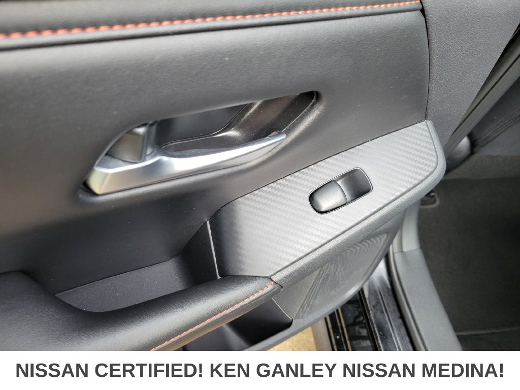 Certified 2025 Nissan Sentra SR FWD image 40