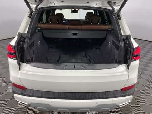 Used 2026 BMW X5 xDrive40i w/ Climate Comfort Package image 43