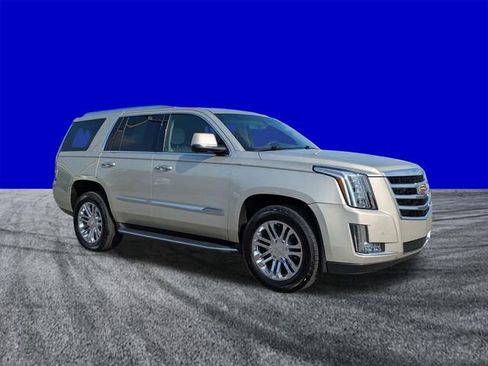 Used 2016 Cadillac Escalade 2WD image 2