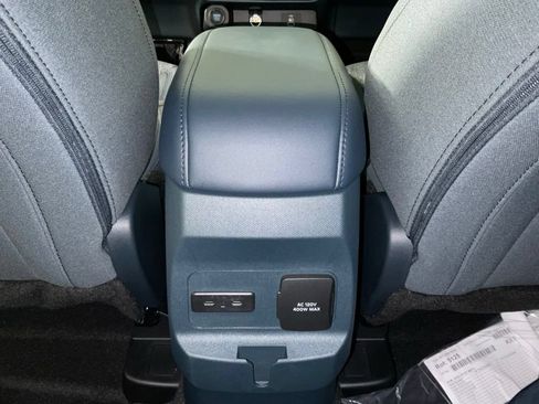 New 2026 Ford Maverick XLT w/ XLT Luxury Package FWD image 17