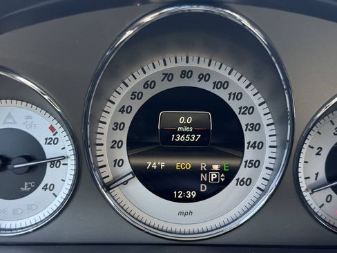 Used 2013 Mercedes-Benz GLK 350 4MATIC image 28